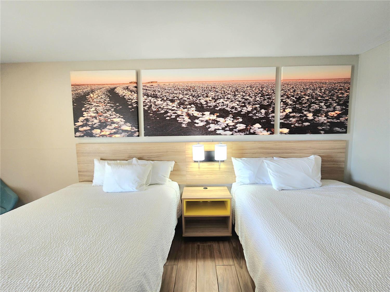 Фото Days Inn by Wyndham McAllen