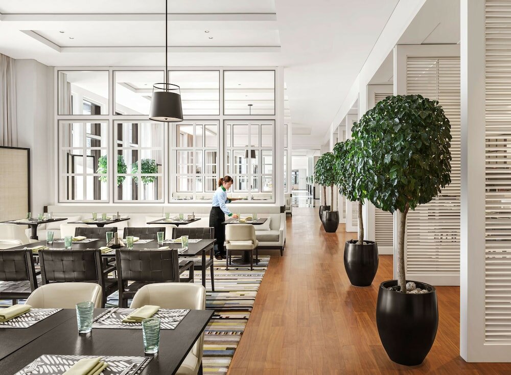 Фото Fairmont Wuhan