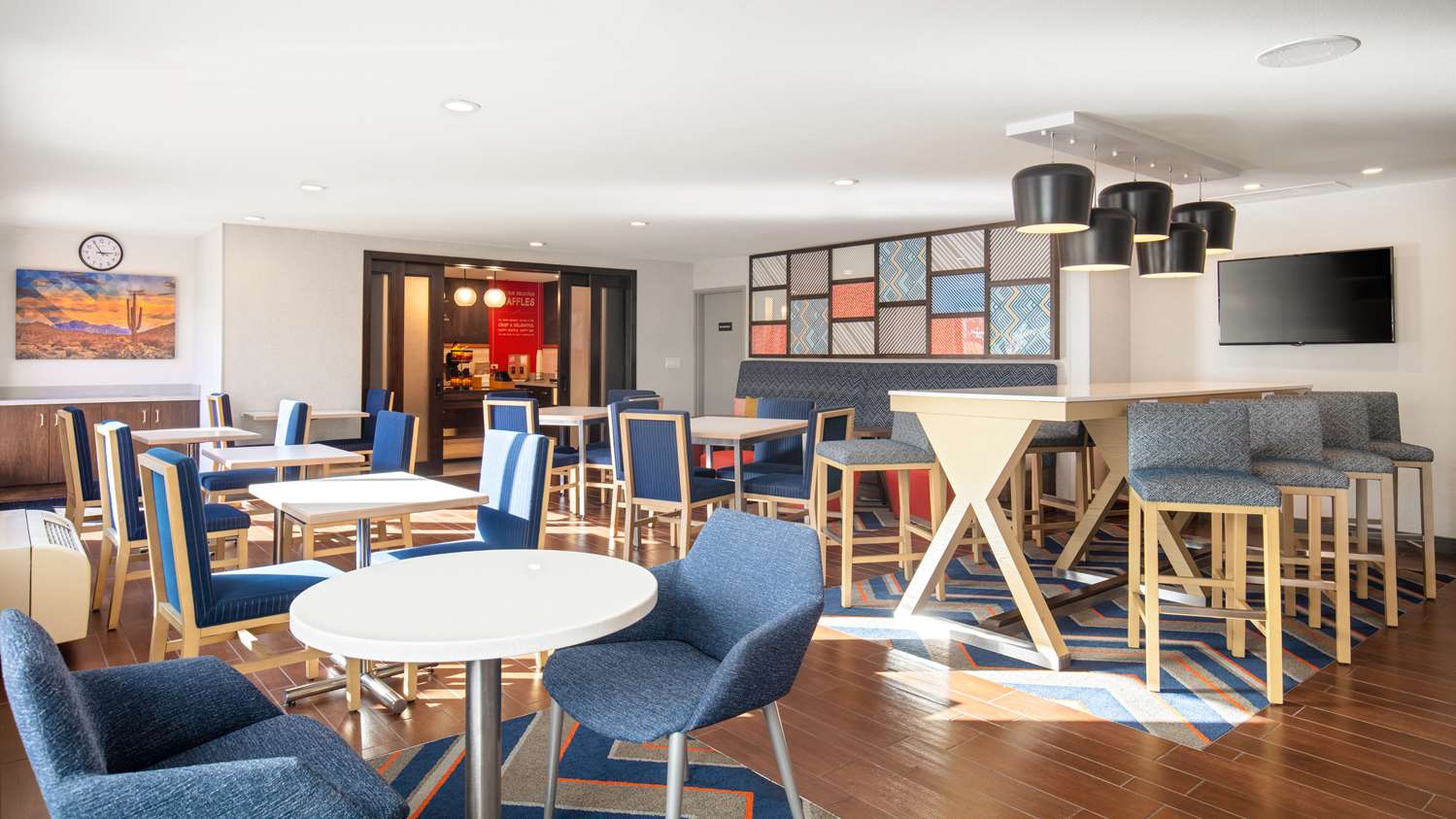 Фото Hampton Inn Phoenix-Airport North