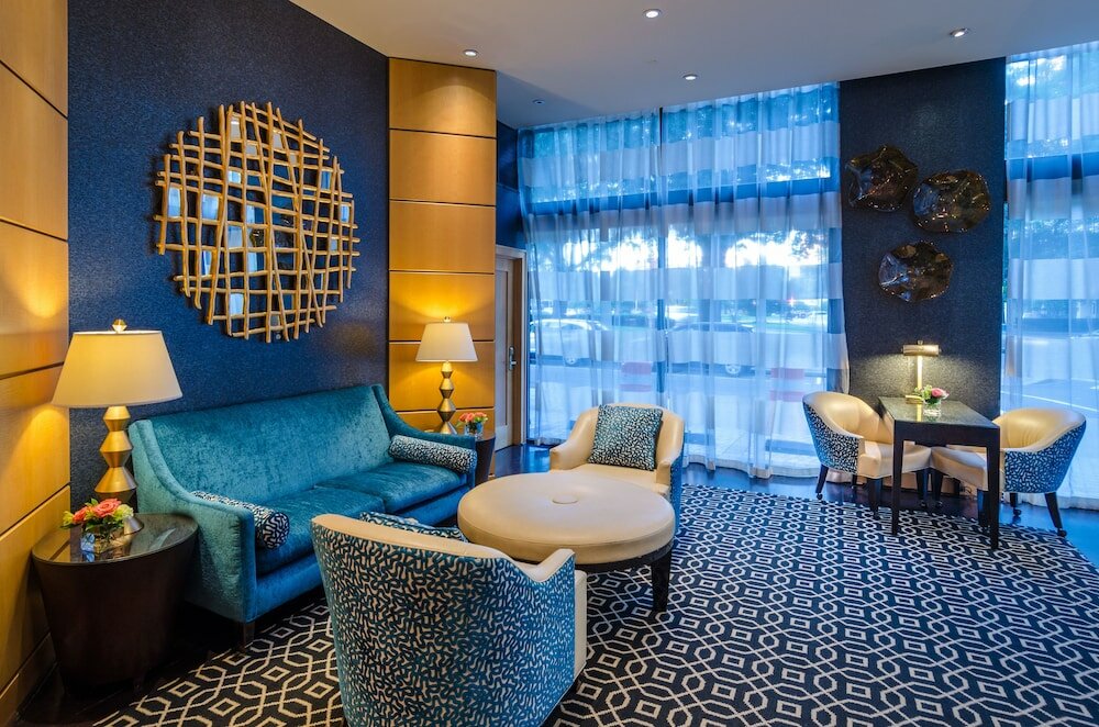 Фото Beacon Hotel & Corporate Quarters