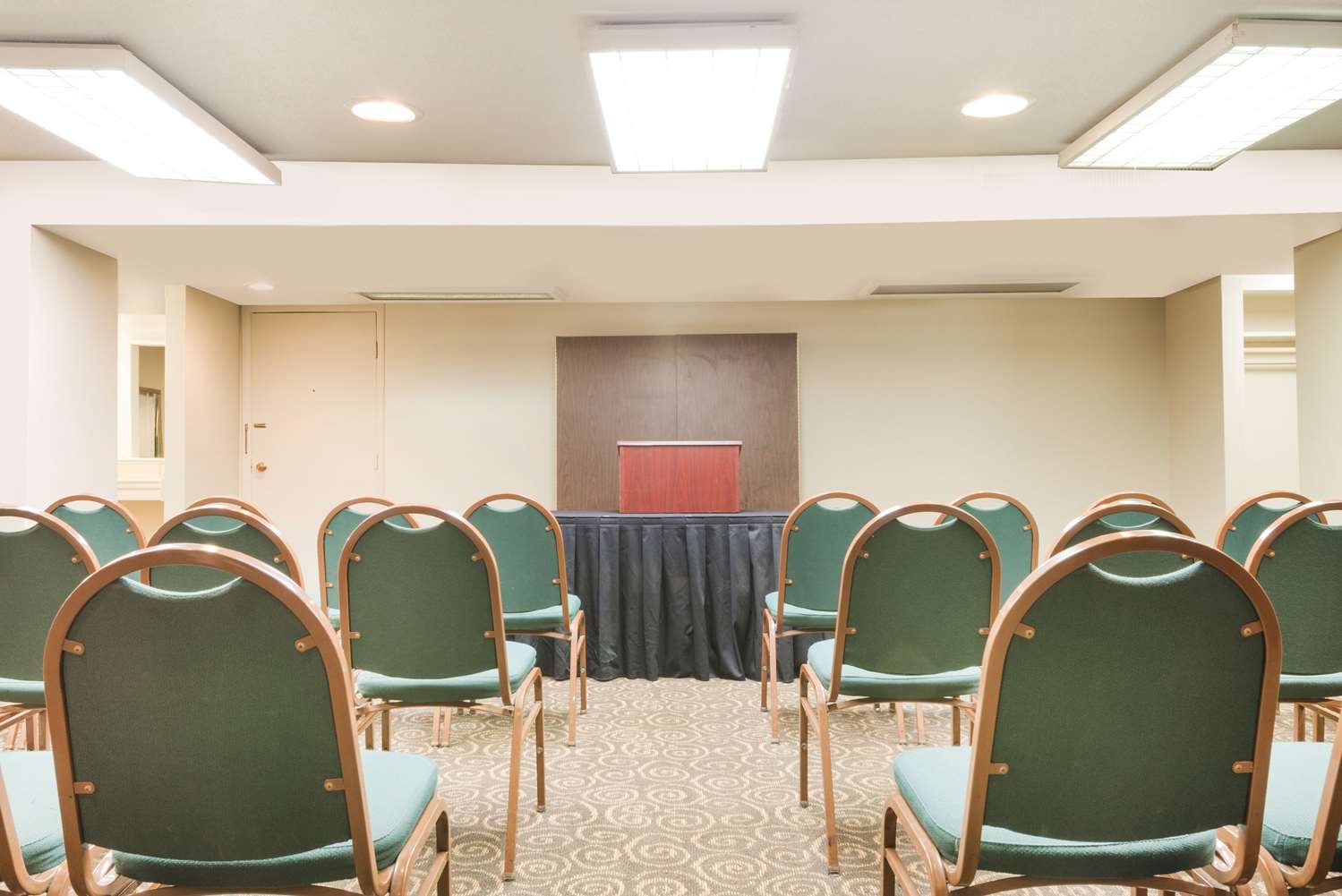 Фото Ramada Conference Center Of Lexington