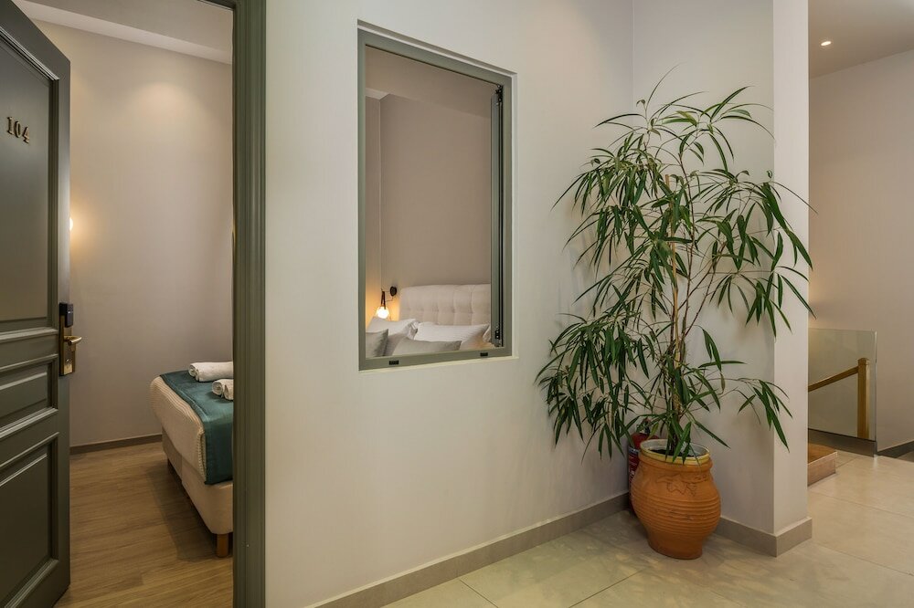 Фото Plaza 1866 Superior City Rooms