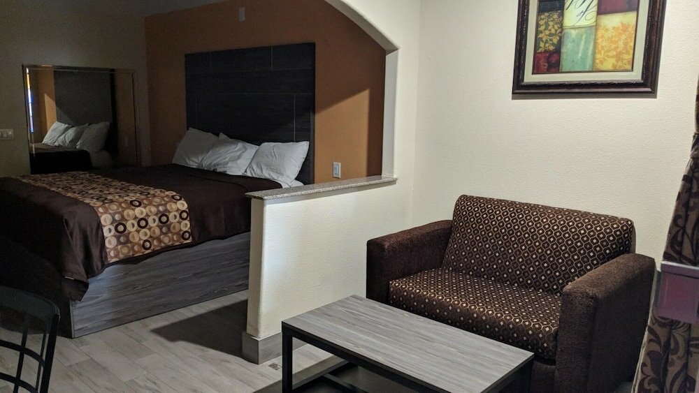 Фото Regency Inn And Suites Galena