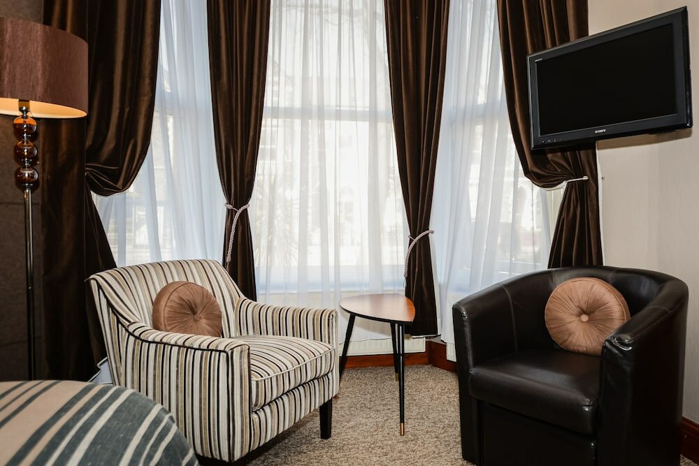 Фото Tanes Hotel