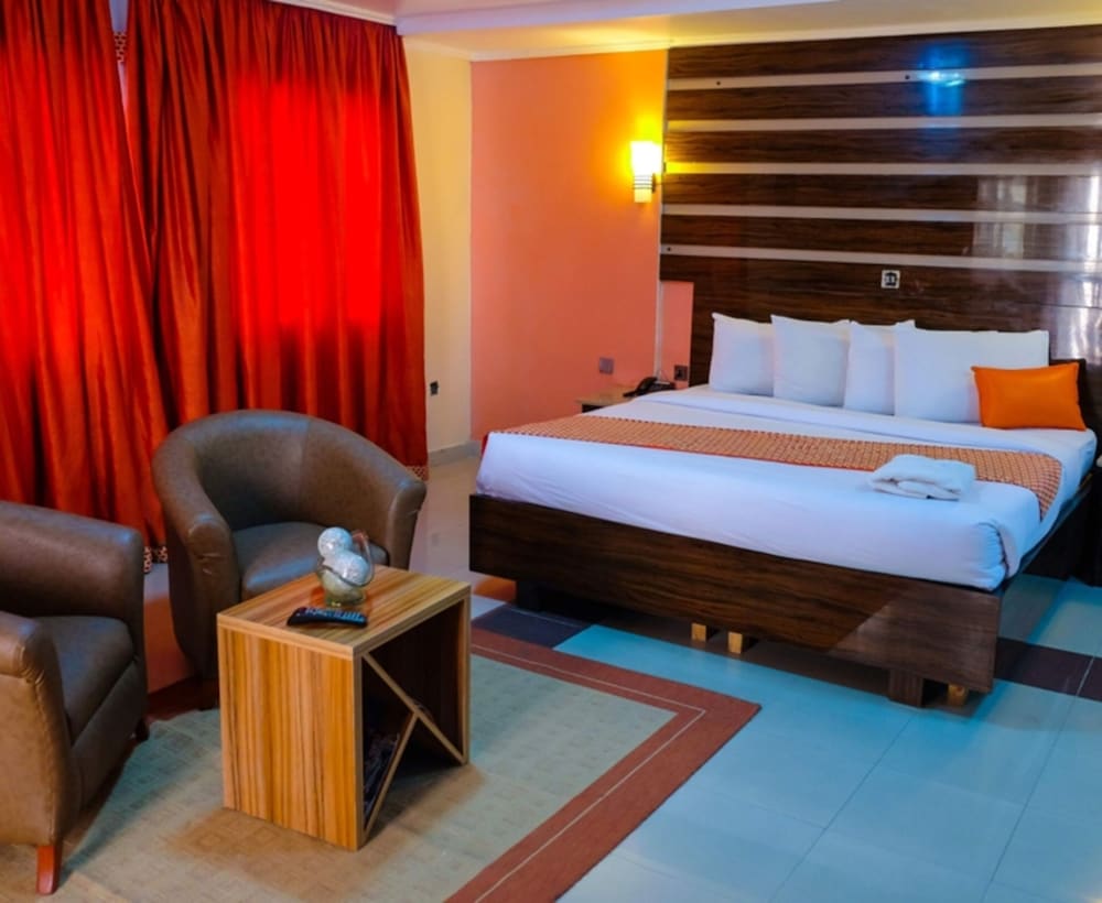 Фото Lekki Waterside Hotel