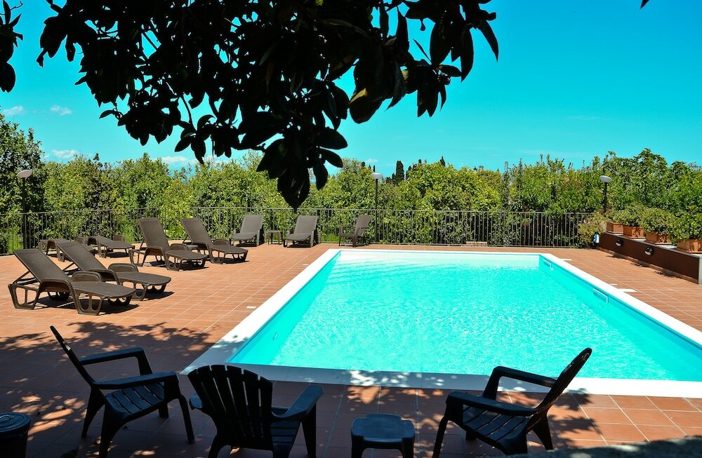 Фото La Terra del Mezzo