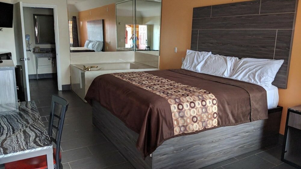 Фото Regency Inn And Suites Galena