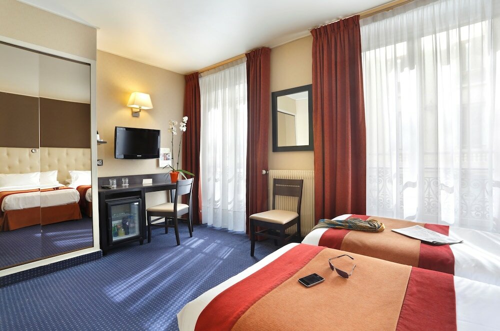 Фото Paix Republique Hotel