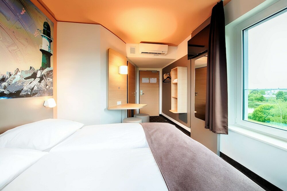 Фото B&b Hotel Rostock-Hafen