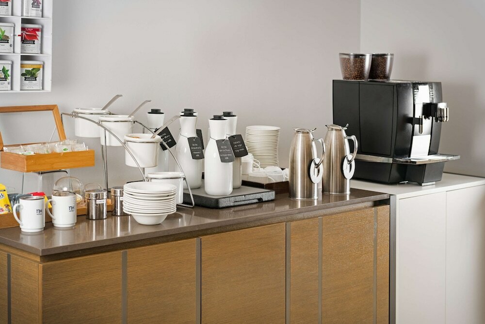 Фото Nh Madrid Paseo de la Habana