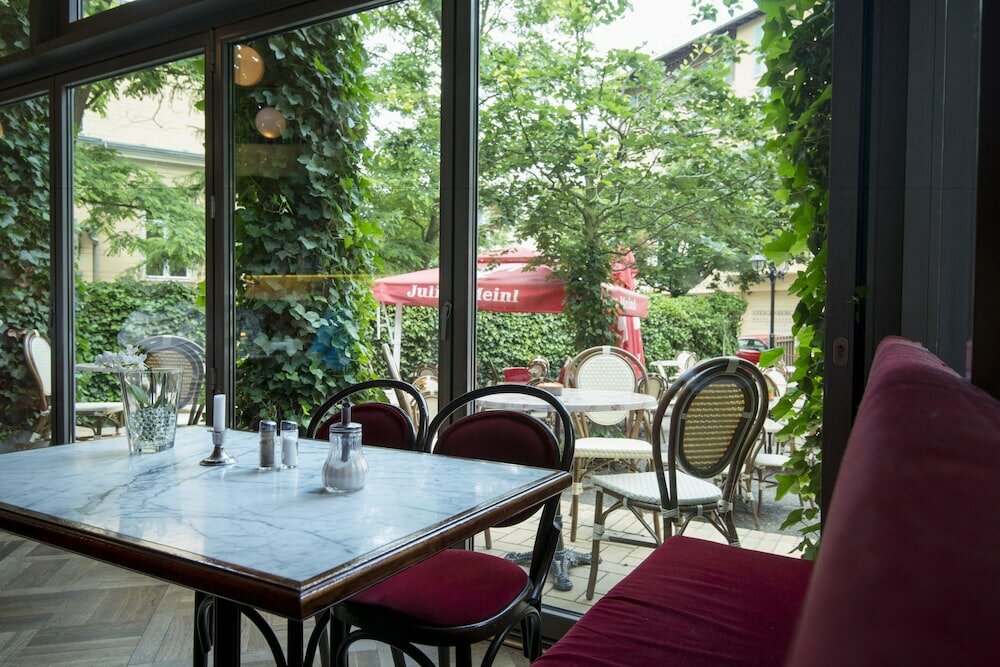 Фото Hotel am Luisenplatz