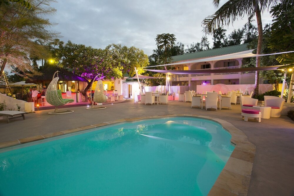 Фото Esprit Libre Restaurant and Guest House