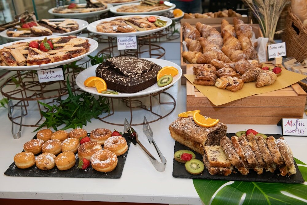 Фото Hotel Mirabella