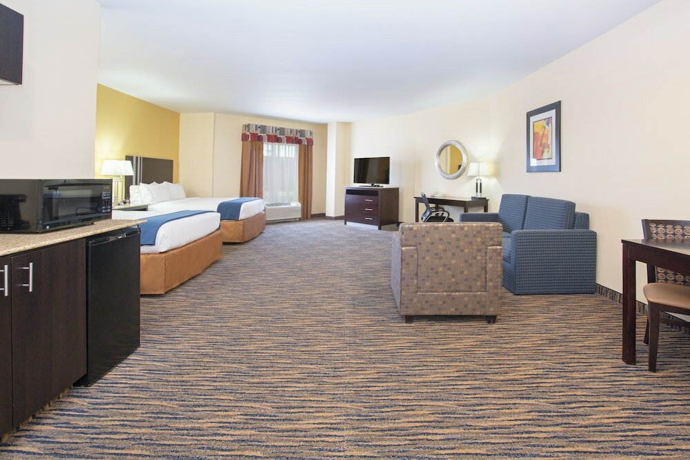 Фото Holiday Inn Express Hotel & Suites Denver North - Thornton, an Ihg Hotel