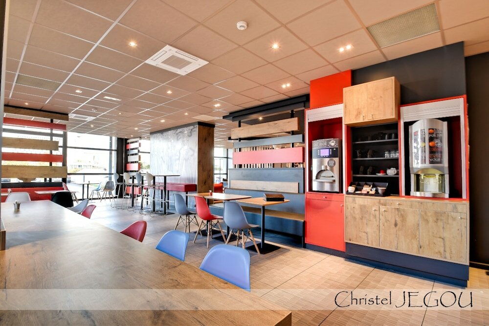 Фото Ibis Niort Est Mendes France