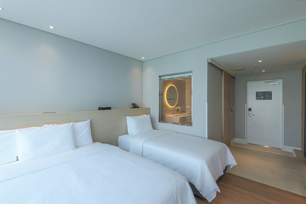 Фото The Marine View Hotel