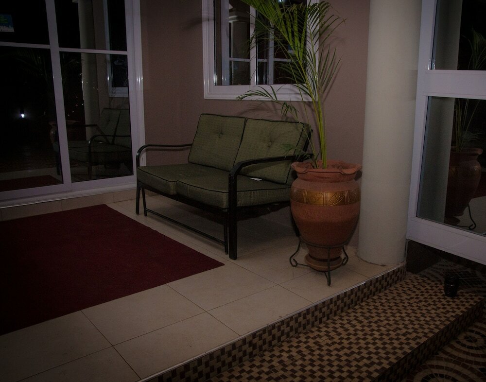 Фото Appiah's Royal Suites