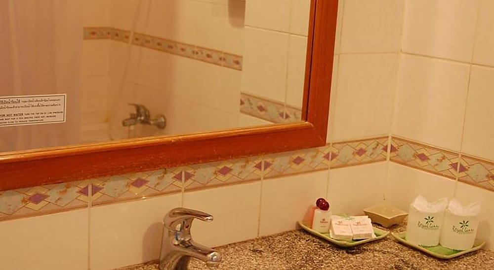 Фото Royal Lanna Hotel