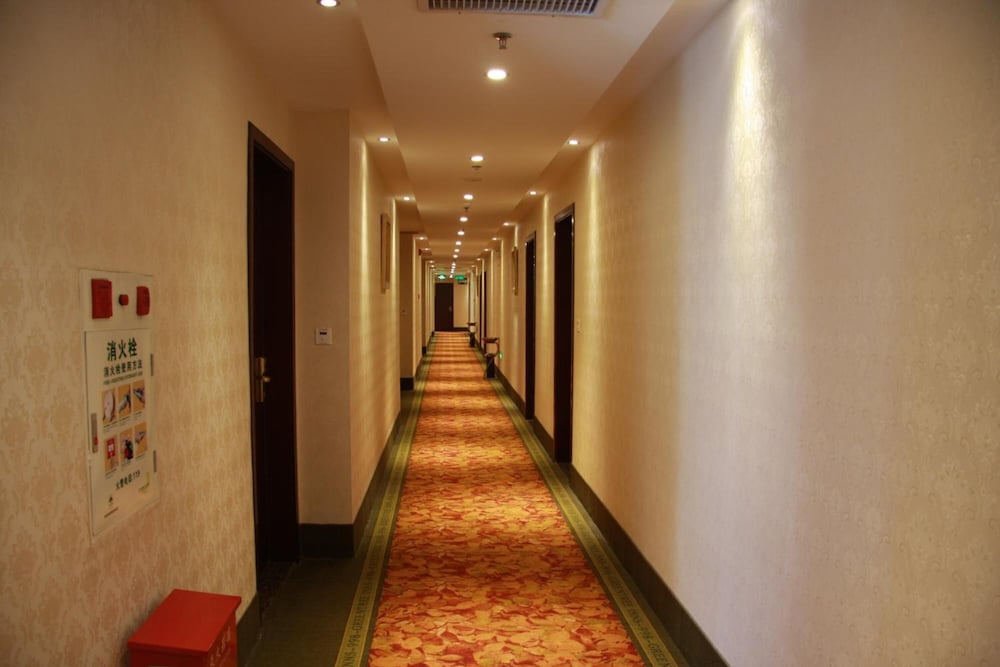 Фото GreenTree Inn Shantou Chengjiang Road Business Hotel