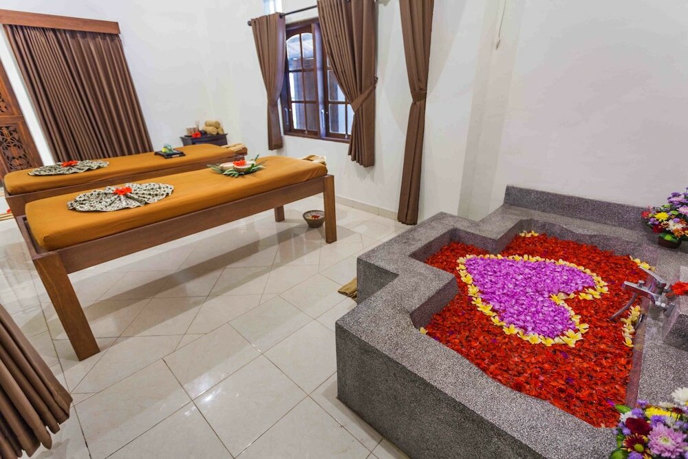 Фото Ubud Inn Cottages