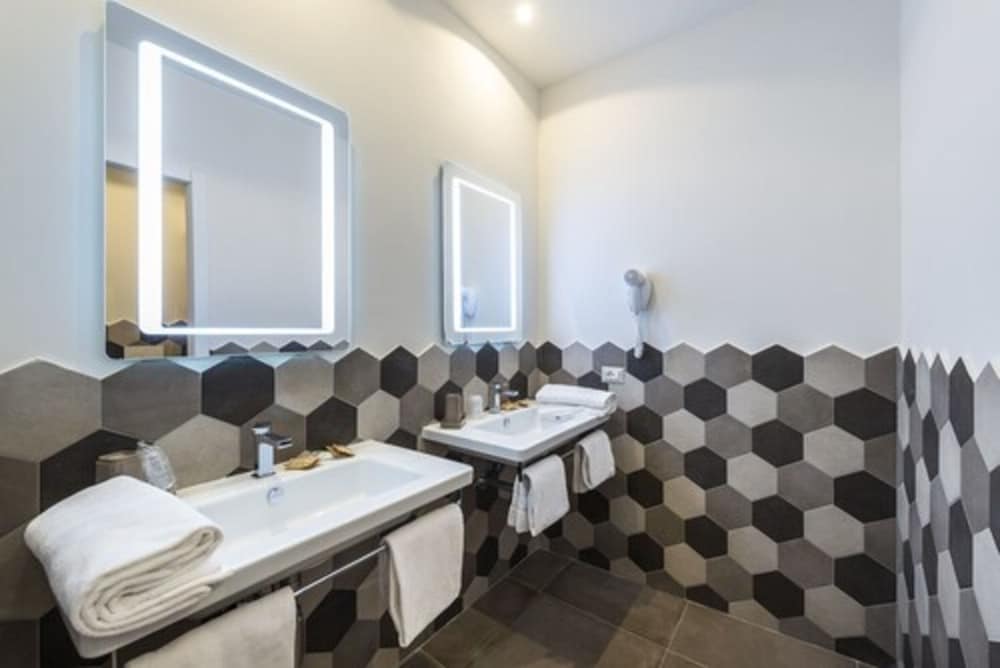 Фото Hotel California