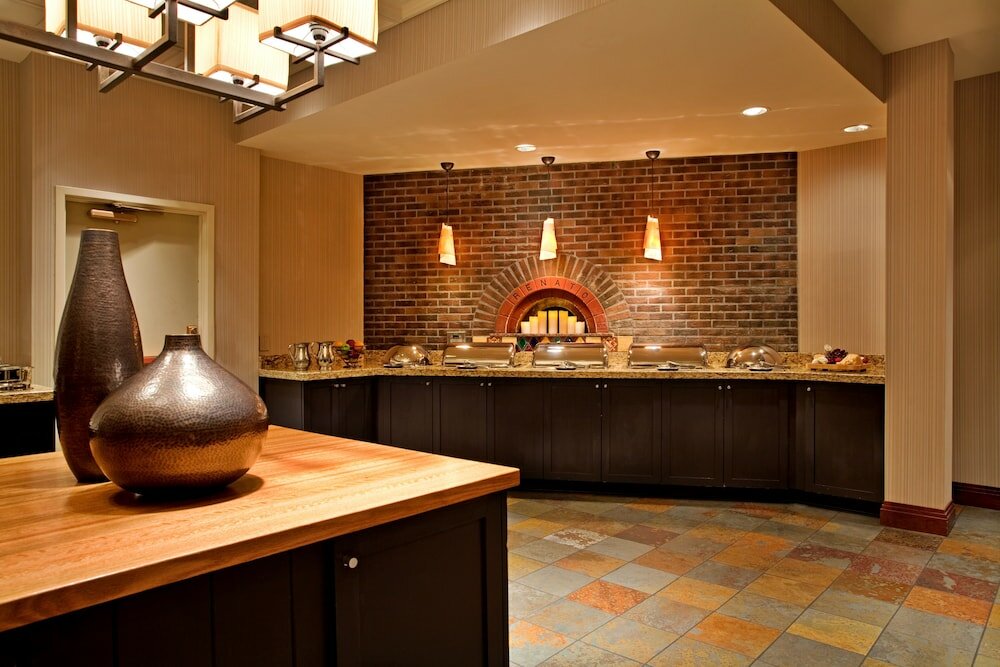 Фото Crowne Plaza Kansas City Downtown, an Ihg Hotel