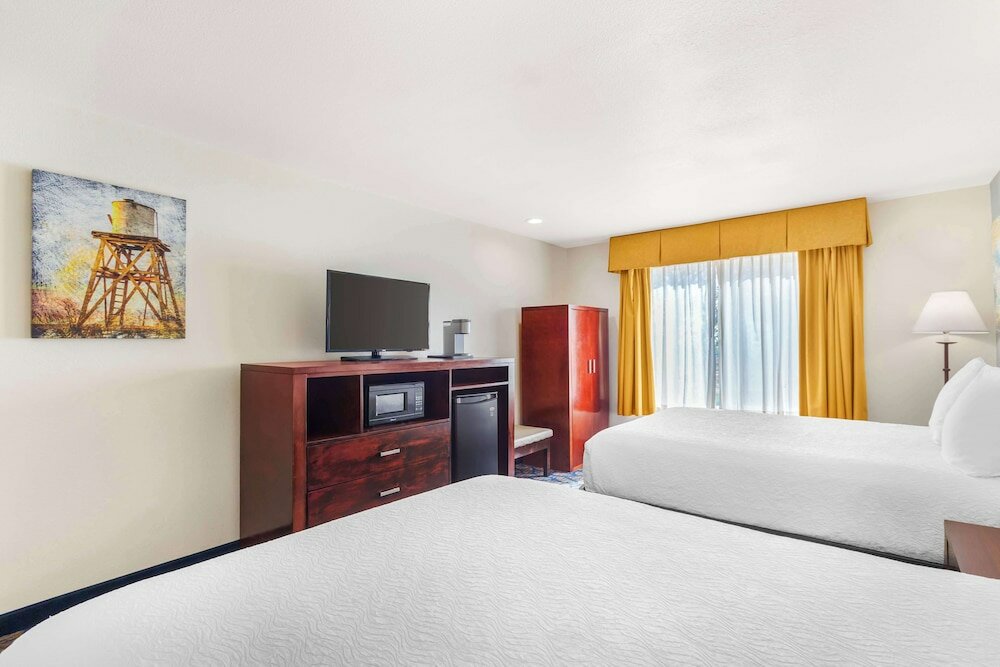 Фото Best Western Plus Villa Del Lago Inn