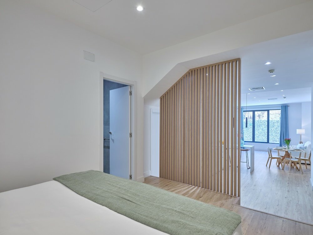 Фото Paseo Suites Hotel