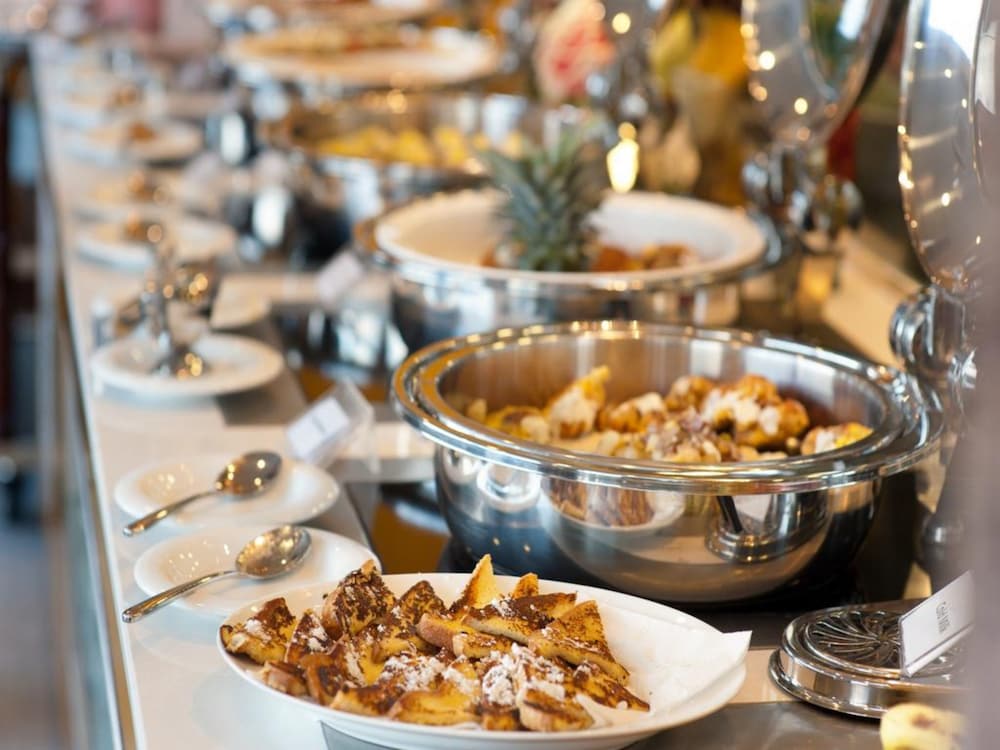 Фото The Ocean Colombo