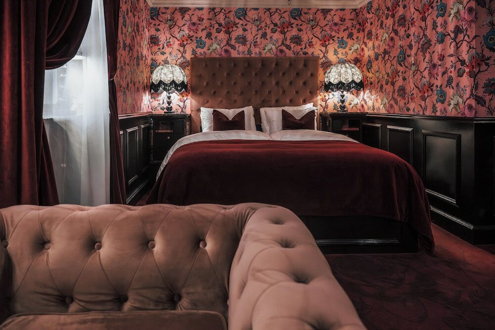 Фото Hotel Charmante