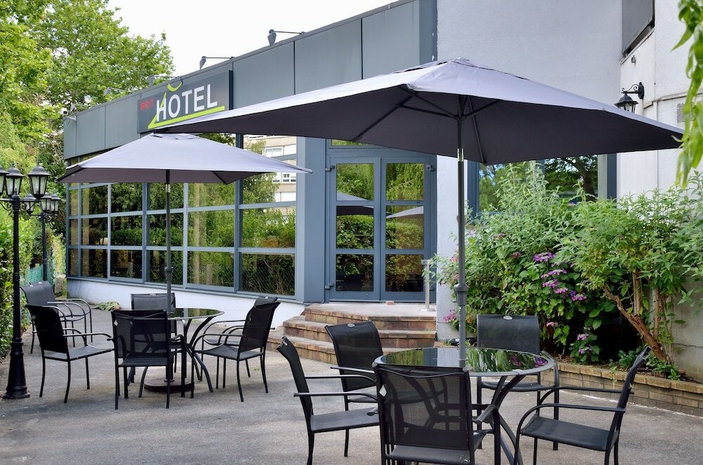 Фото отеля 2