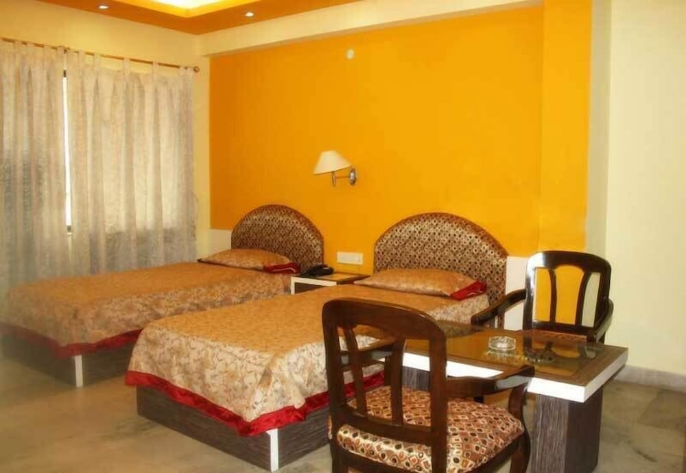 Фото Pallavi International Hotel