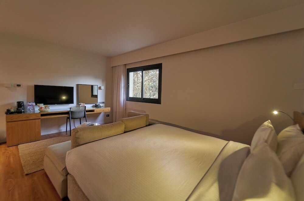 Фото New President Hotel