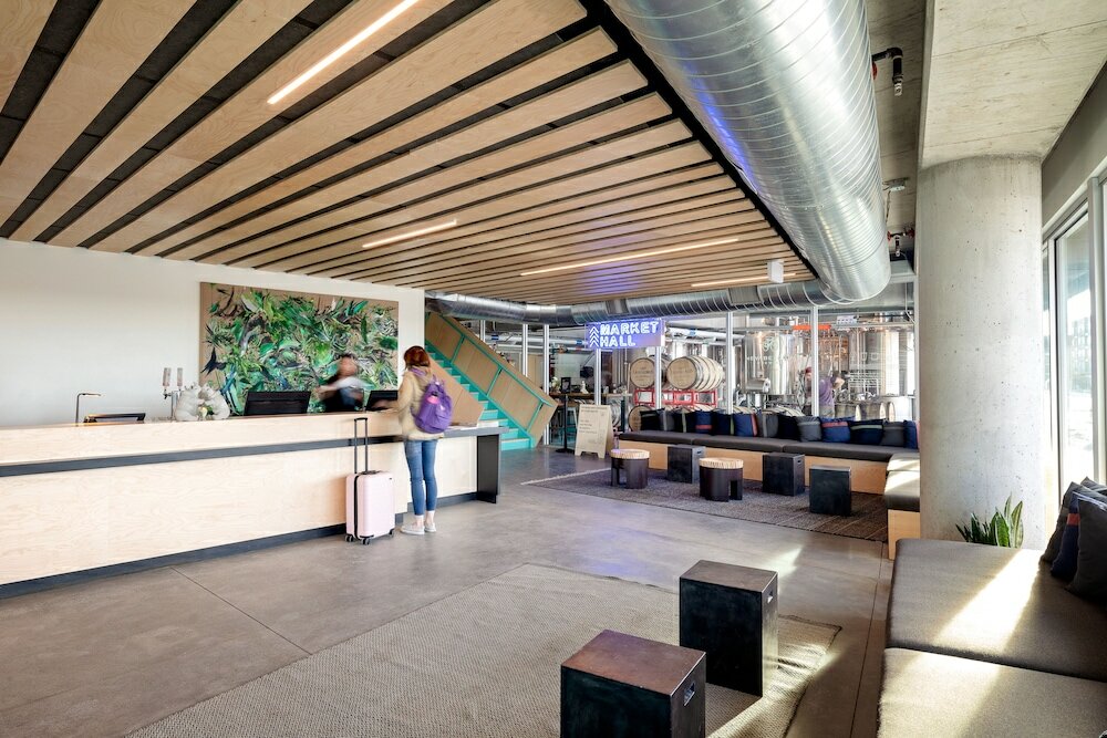 Фото The Source Hotel