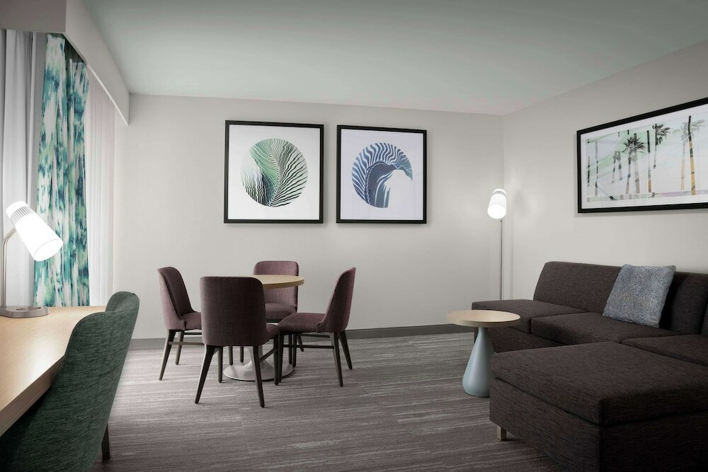 Фото Homewood Suites by Hilton Jacksonville Downtown-Southbank