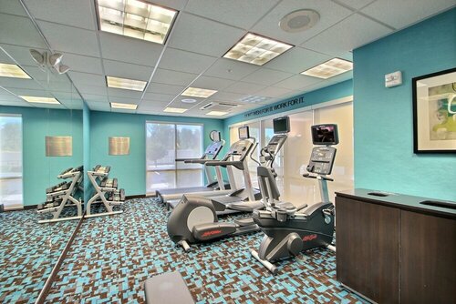 Гостиница Fairfield Inn & Suites by Marriott Milwaukee Airport в Ок Крике