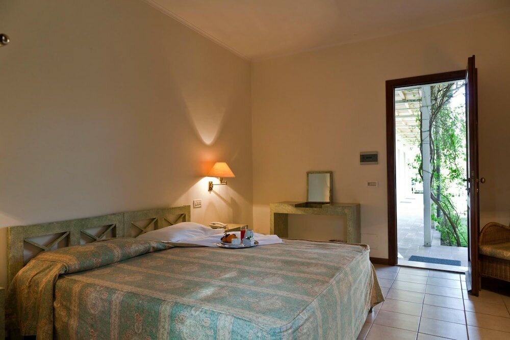 Фото Hotel La Conchiglia
