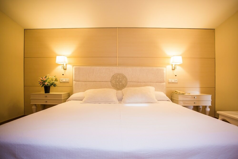 Фото Hotel II Virrey Palafox