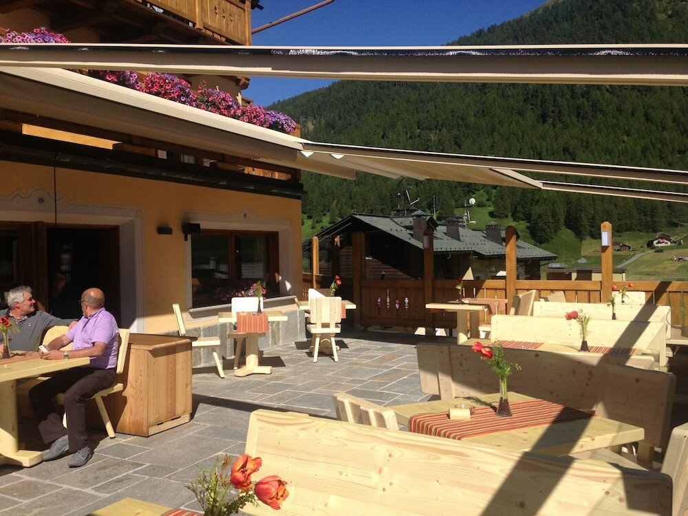 Фото Hotel Amerikan