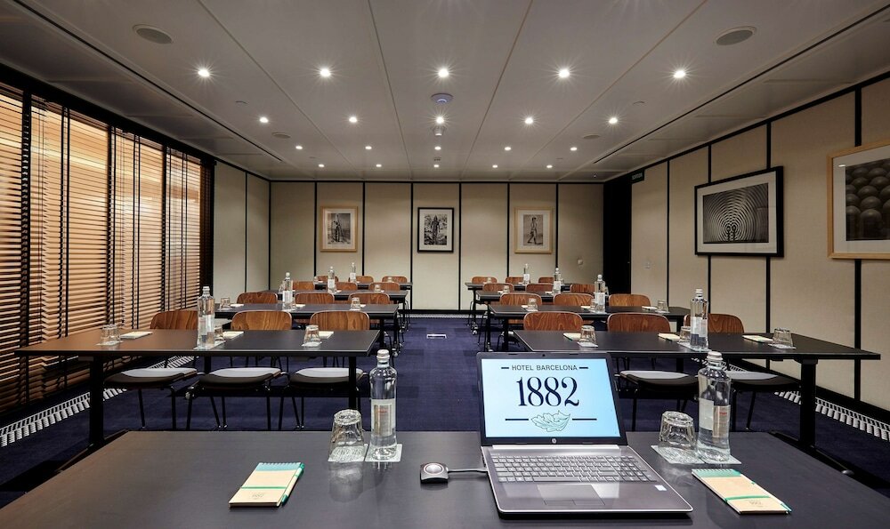 Фото Radisson Blu 1882 Hotel, Barcelona Sagrada Familia