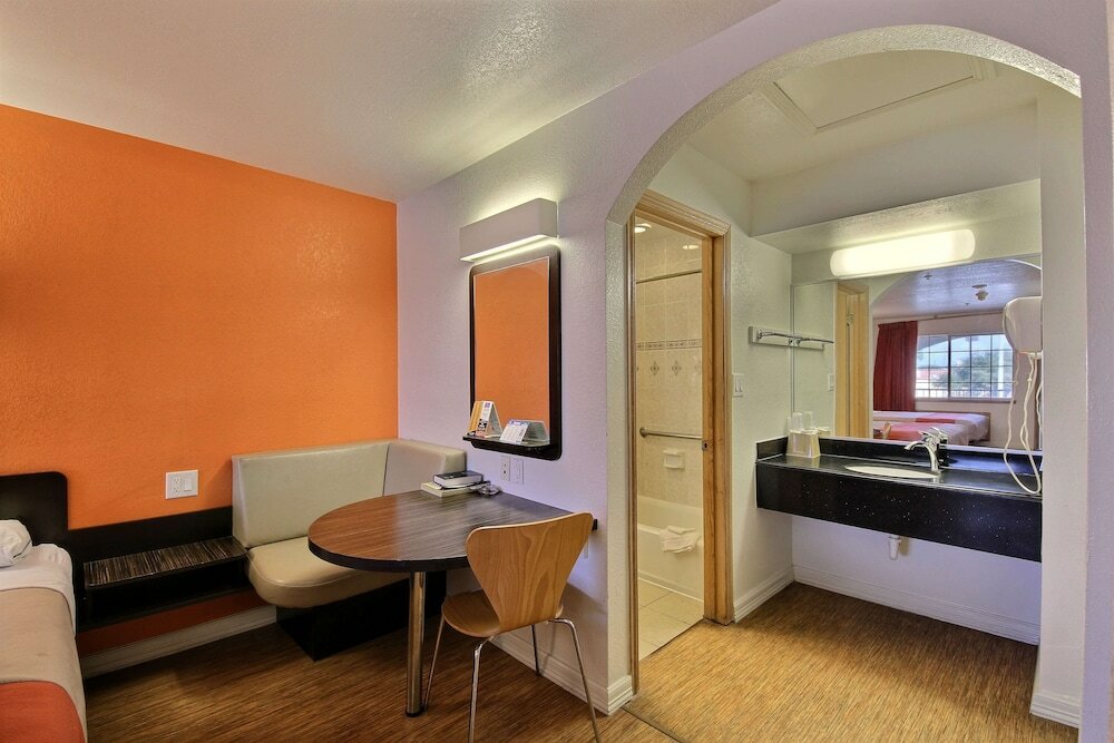 Фото Motel 6 Edinburg, Tx