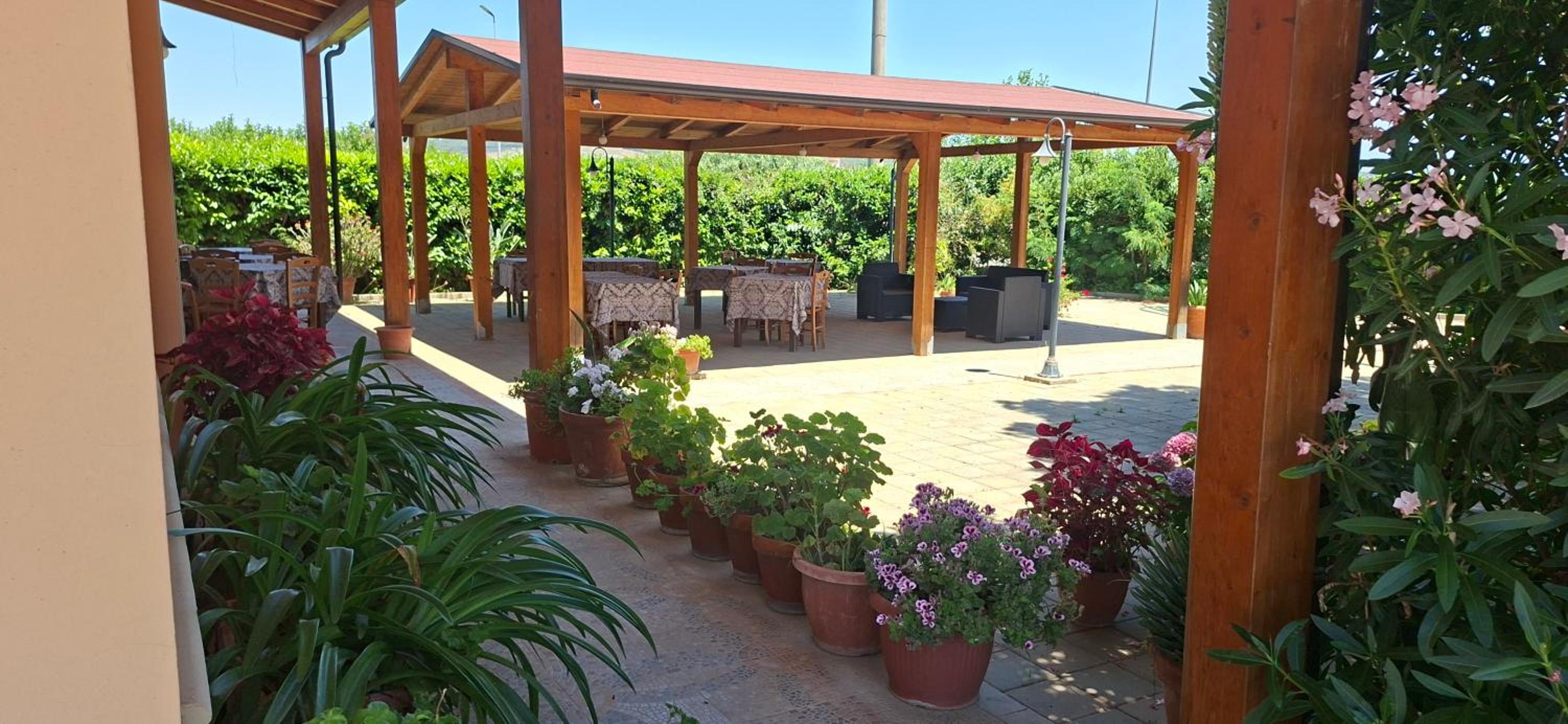 Фото Hotel Ristorante La Decanata