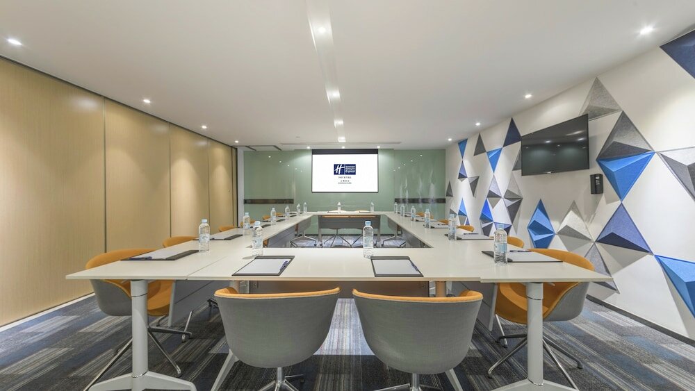 Фото Holiday Inn Express Shanghai Gubei