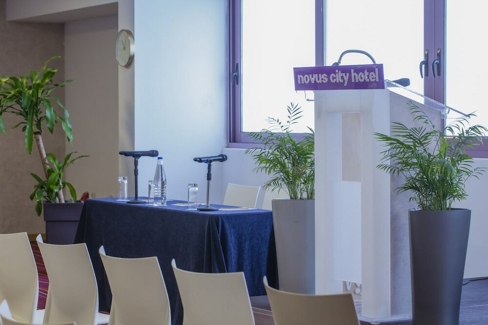Фото Novus City Hotel