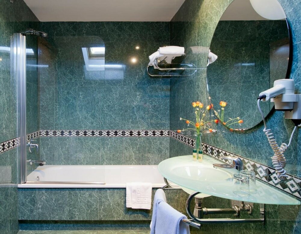 Фото Hotel Galaico