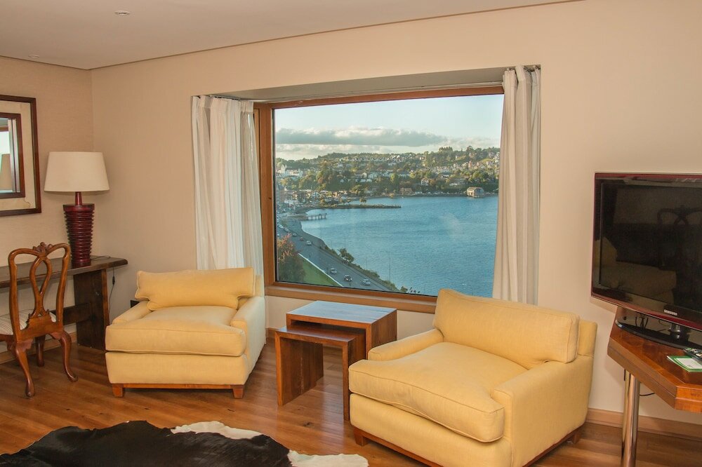 Фото Hotel Cumbres Puerto Varas