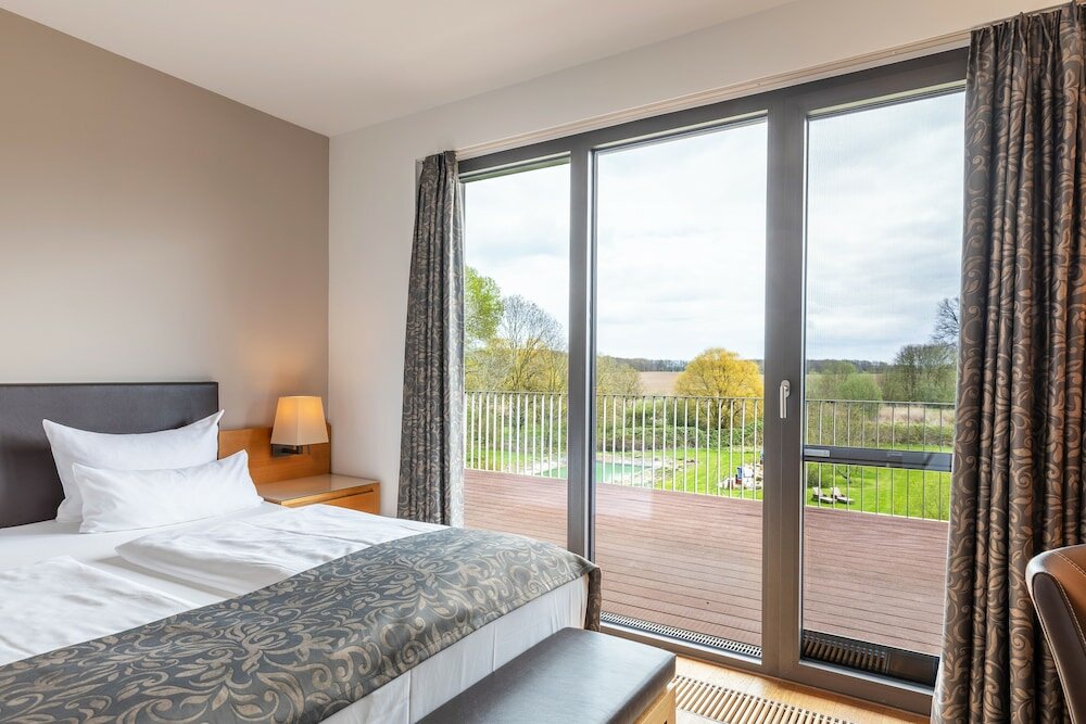 Фото Schlossgut Gross Schwansee