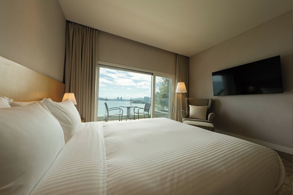 Фото Hotel Illua