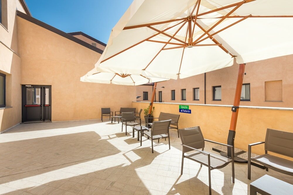 Фото Camplus Guest Palermo