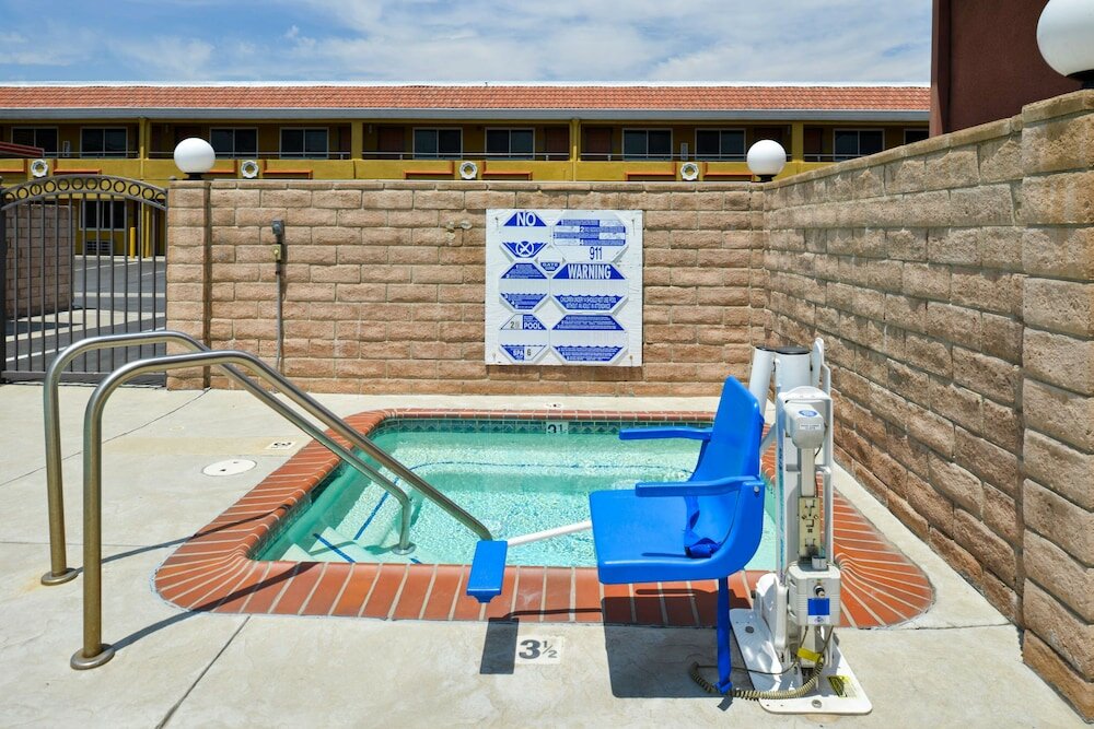 Фото Americas Best Value Inn Azusa Pasadena